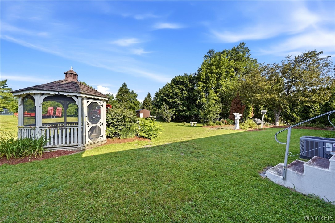 3233 Pratt Road Batavia, NY 14020 - Photo 8 of 44