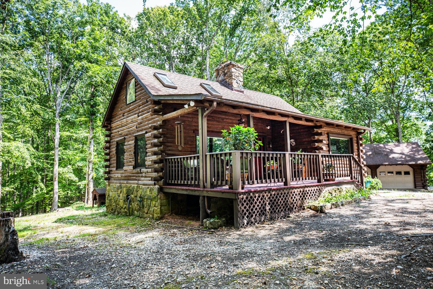 1735 Log Cabin Road Beaverdam, VA 23015 - Photo 1 of 73 Welcome Home!