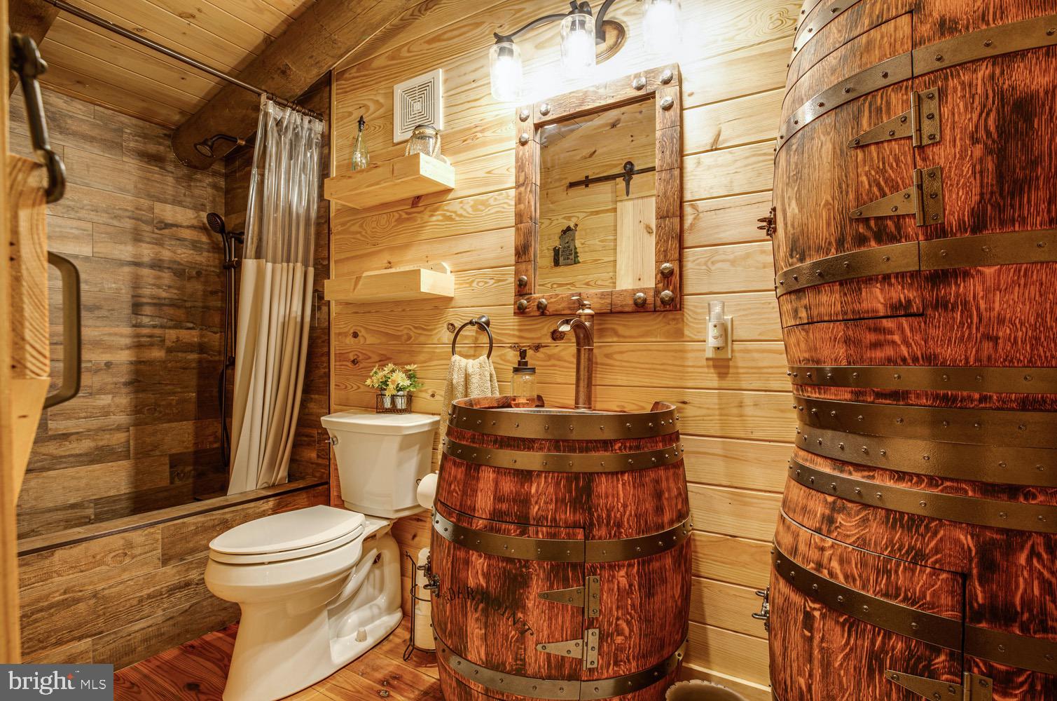1735 Log Cabin Road Beaverdam, VA 23015 - Photo 35 of 73 Hall Bath with Unique Storage and Tub!