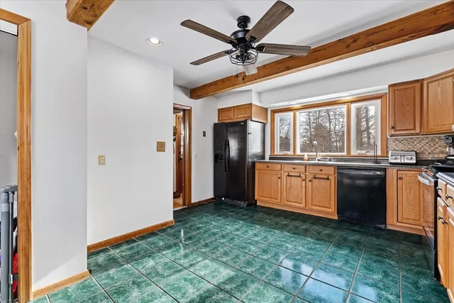 $579,900 | 127 North Main Street, West Boylston, MA 01583