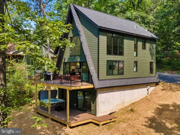 $650,000 | 316 Sycamore Road, Mount Jackson, VA 22842