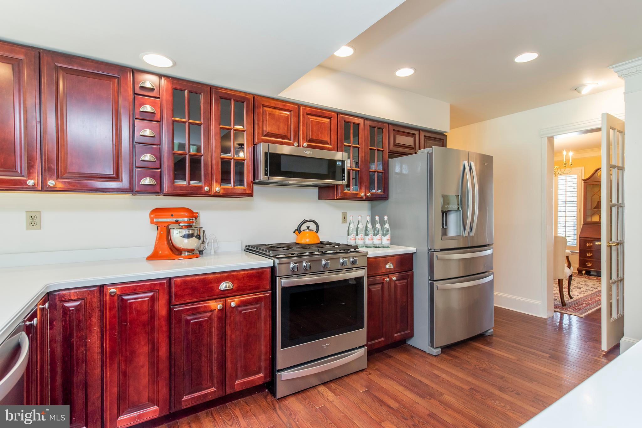 4915 Harrogate Road Ellicott City, MD 21043 - Photo 14 of 60 Kitchen