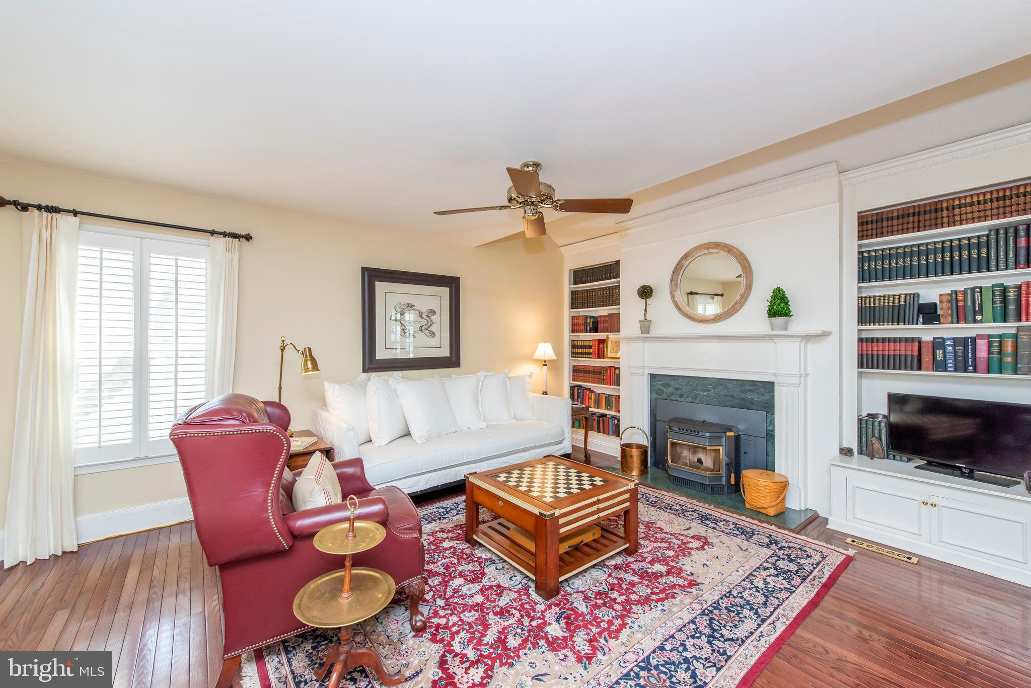 4915 Harrogate Road Ellicott City, MD 21043 - Photo 16 of 60 Family Room