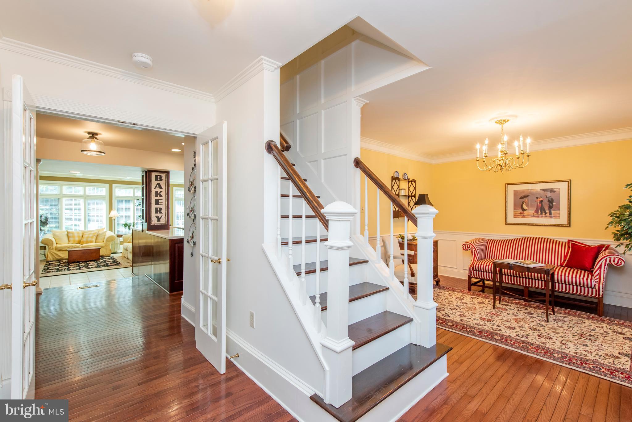 4915 Harrogate Road Ellicott City, MD 21043 - Photo 3 of 60 Foyer