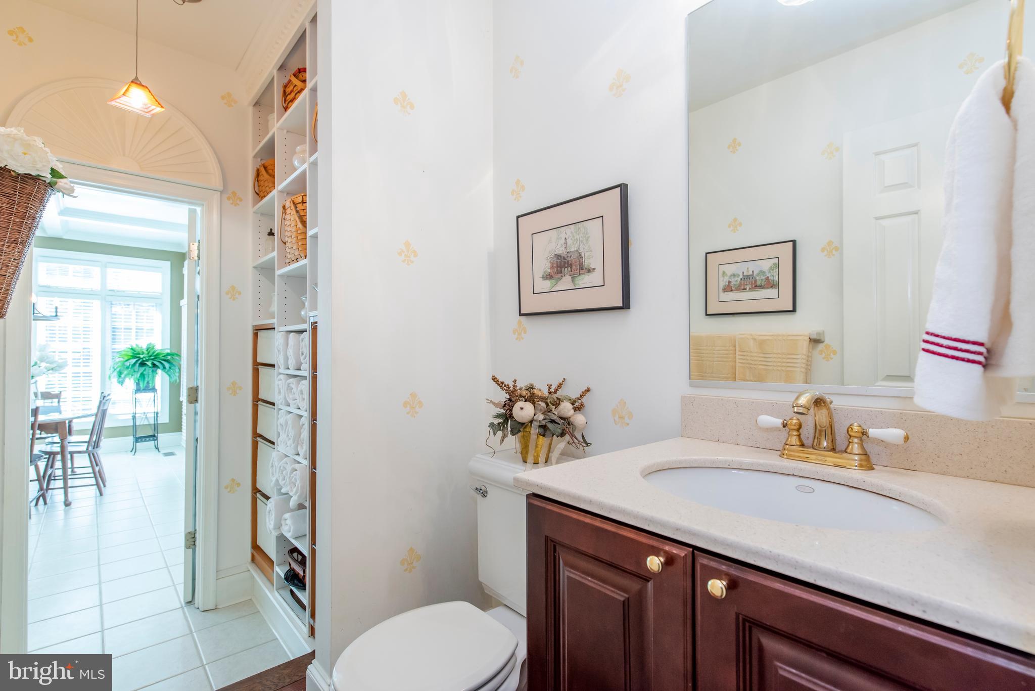 4915 Harrogate Road Ellicott City, MD 21043 - Photo 23 of 60 Powder Room