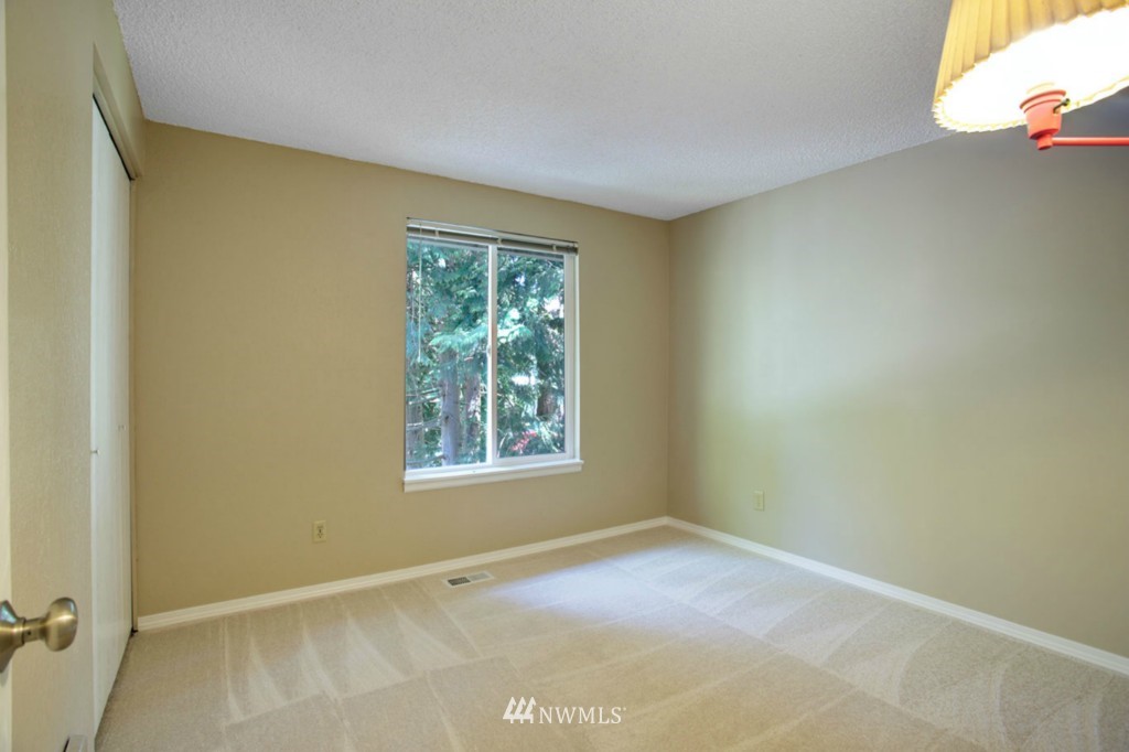 15901 Southeast 178th Street Renton, WA 98058 - Photo 11 of 19 Gallery Image 11