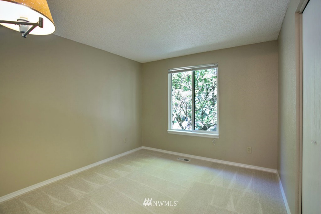15901 Southeast 178th Street Renton, WA 98058 - Photo 12 of 19 Gallery Image 12