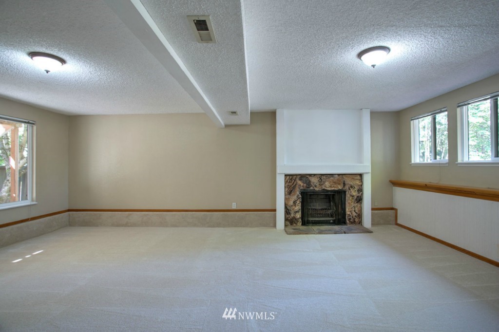 15901 Southeast 178th Street Renton, WA 98058 - Photo 14 of 19 Gallery Image 14