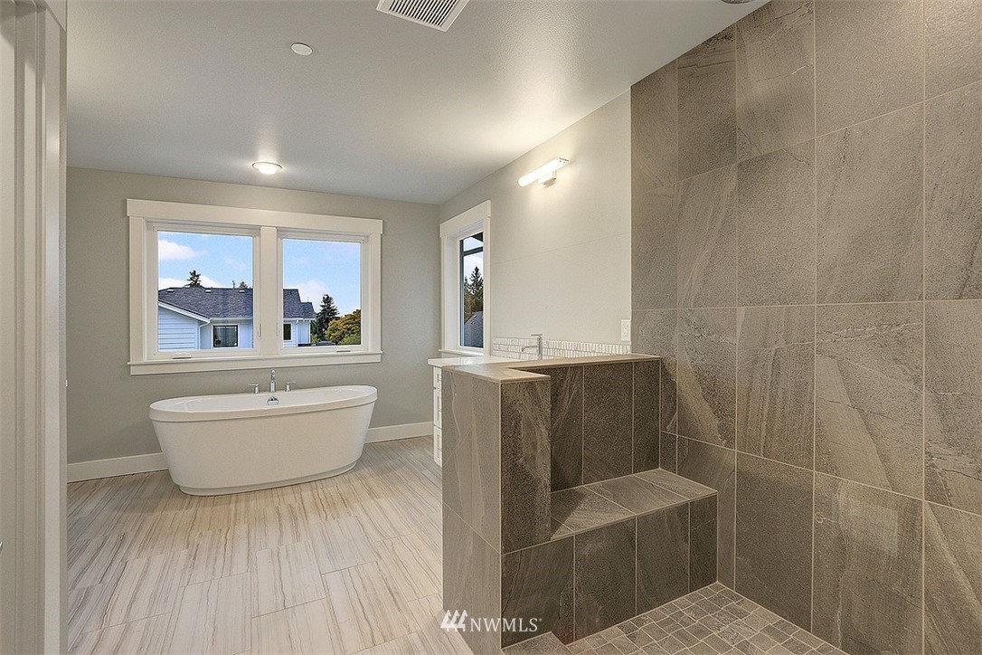 712 13th Way Southwest Edmonds, WA 98020 - Photo 13 of 27 Gallery Image 13