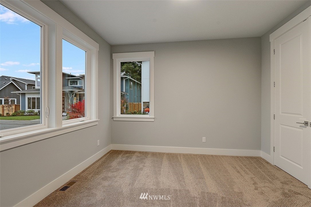 712 13th Way Southwest Edmonds, WA 98020 - Photo 23 of 27 Gallery Image 23