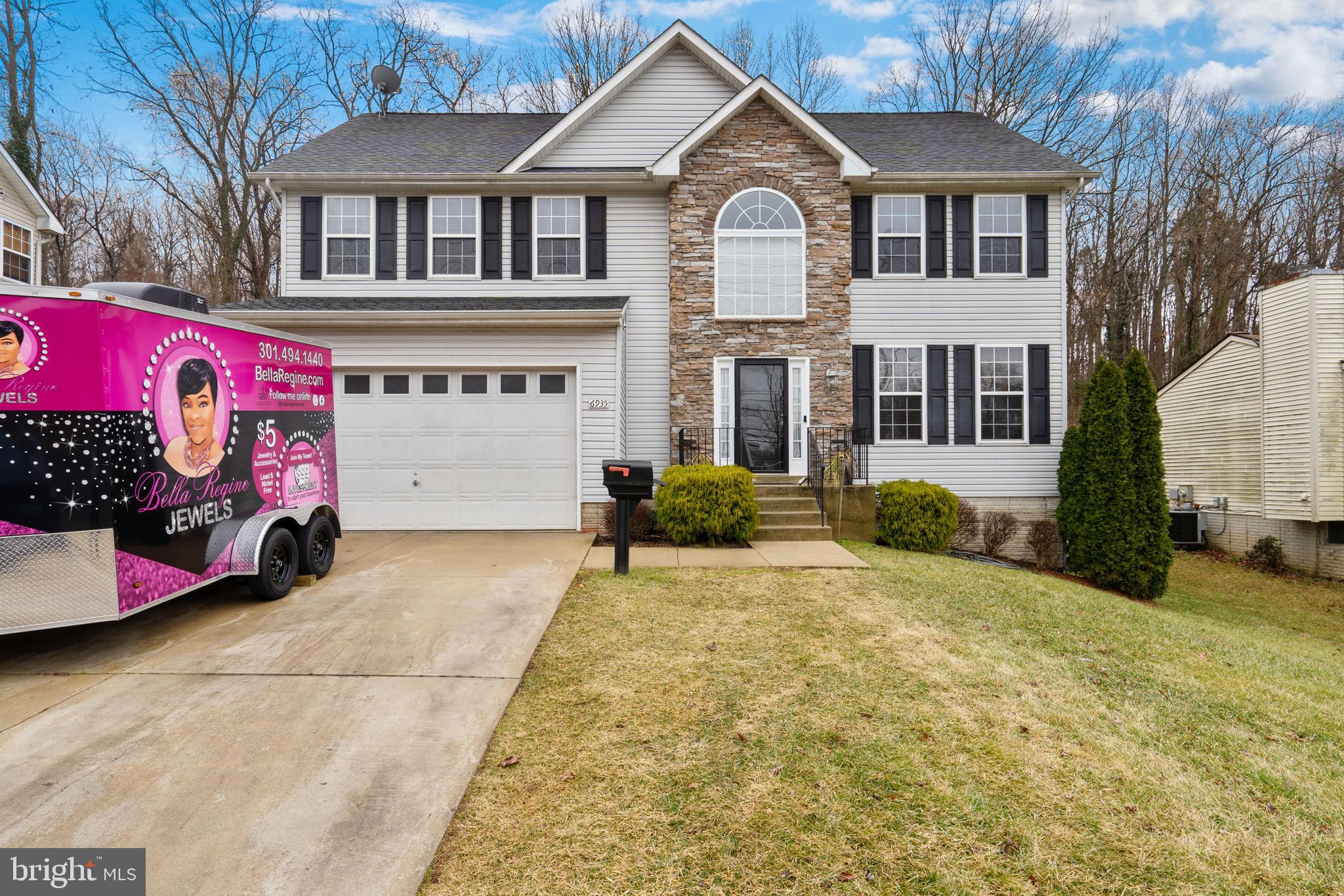 6935 Riverdale Road Lanham, MD 20706 - Photo 3 of 52 Gallery Image 3
