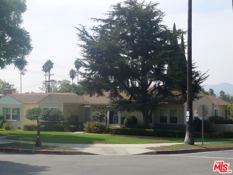 1654 West Kenneth Road Glendale, CA 91201 - Photo 1 of 1 Gallery Image 1