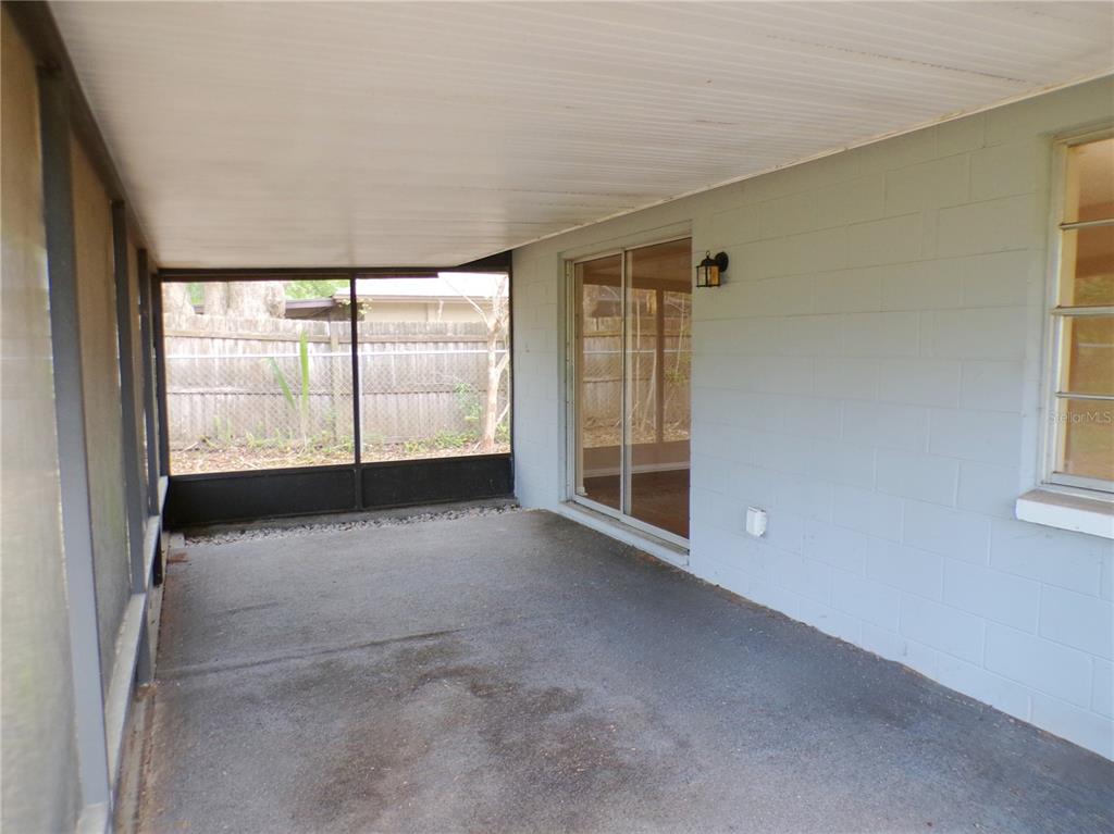 1123 Foggy Ridge Parkway Lutz, FL 33559 - Photo 18 of 18 an empty room with windows