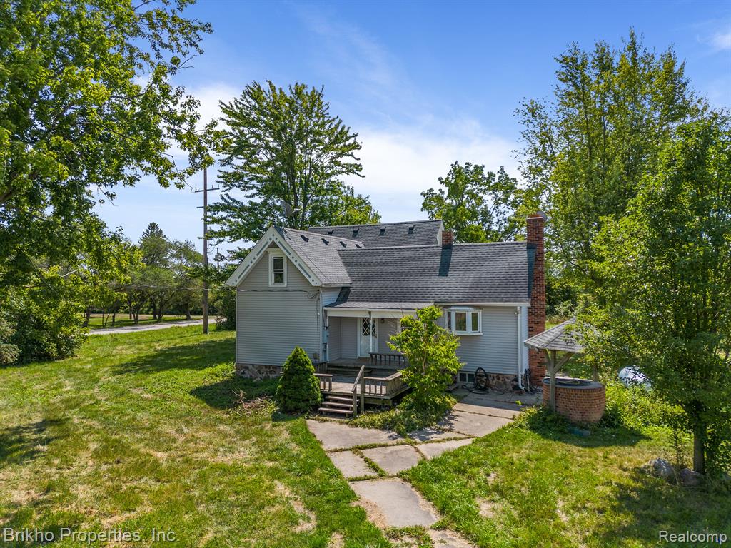 5680 Meldrum Road Casco, MI 48064 - Photo 4 of 68