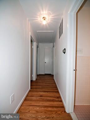 13416 Doncaster Lane Silver Spring, MD 20904 - Photo 3 of 28 Interior (General)