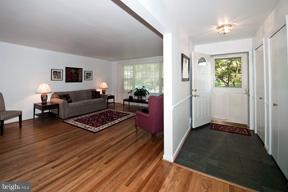 13416 Doncaster Lane Silver Spring, MD 20904 - Photo 8 of 28 Interior (General)