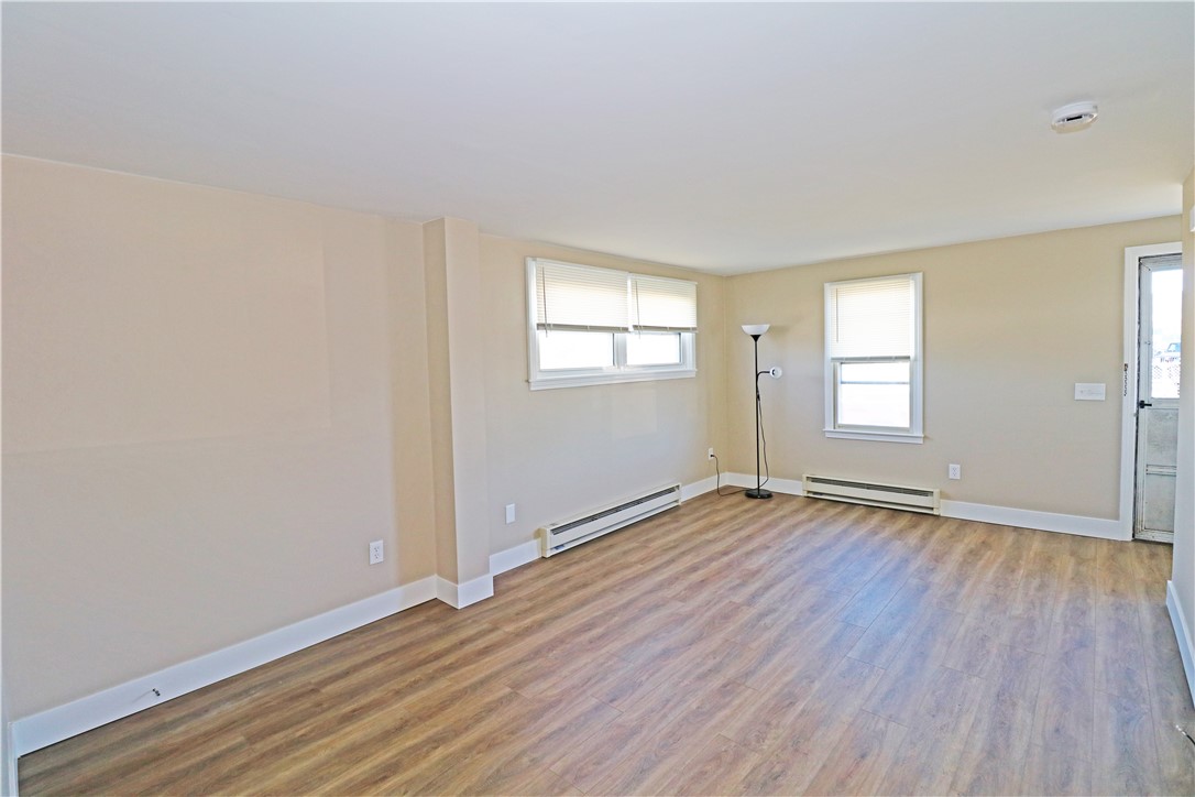 16 Race Street, Unit 2 Middletown, RI 02842 - Photo 6 of 26