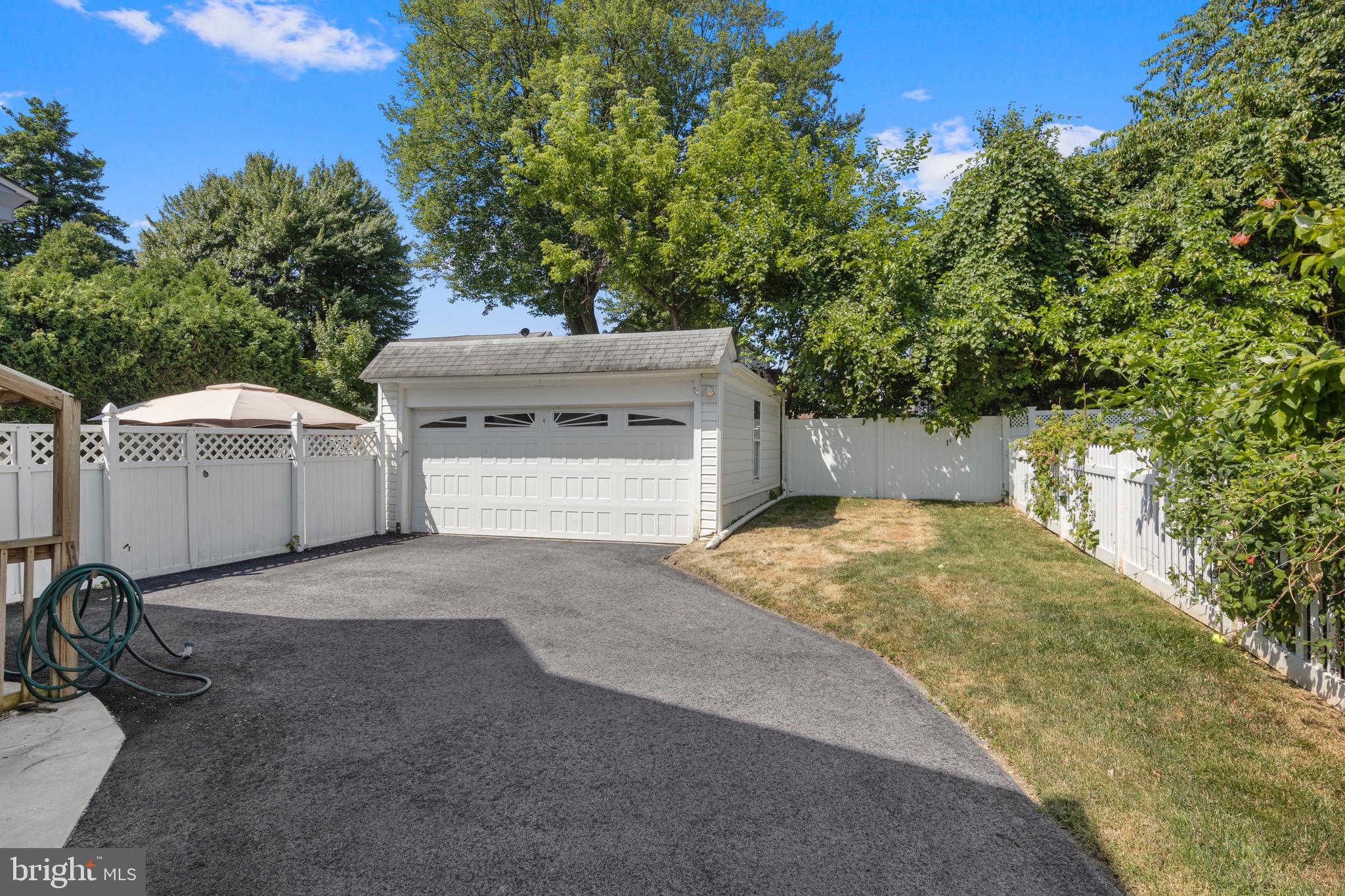 140 Upland Road Havertown, PA 19083 - Photo 5 of 32 Detached Two Car Garage