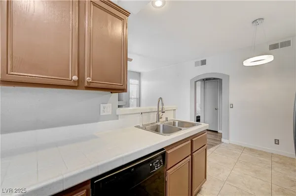 $271,999 | 2201 Ramsgate Drive, Unit 911, Henderson, NV 89074