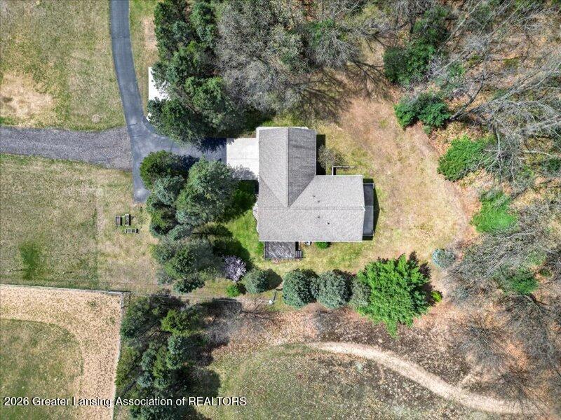 1160 North State Road Belding, MI 48809 - Photo 57 of 77 57-1160-N-State-Rd-Belding-Windowstill