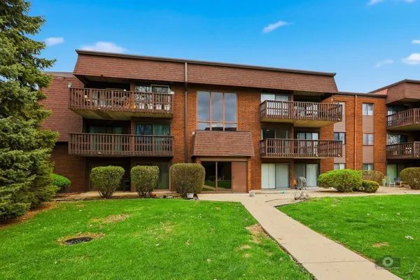 $145,000 | 1619 Richmond Street, Unit 206, Joliet, IL 60435