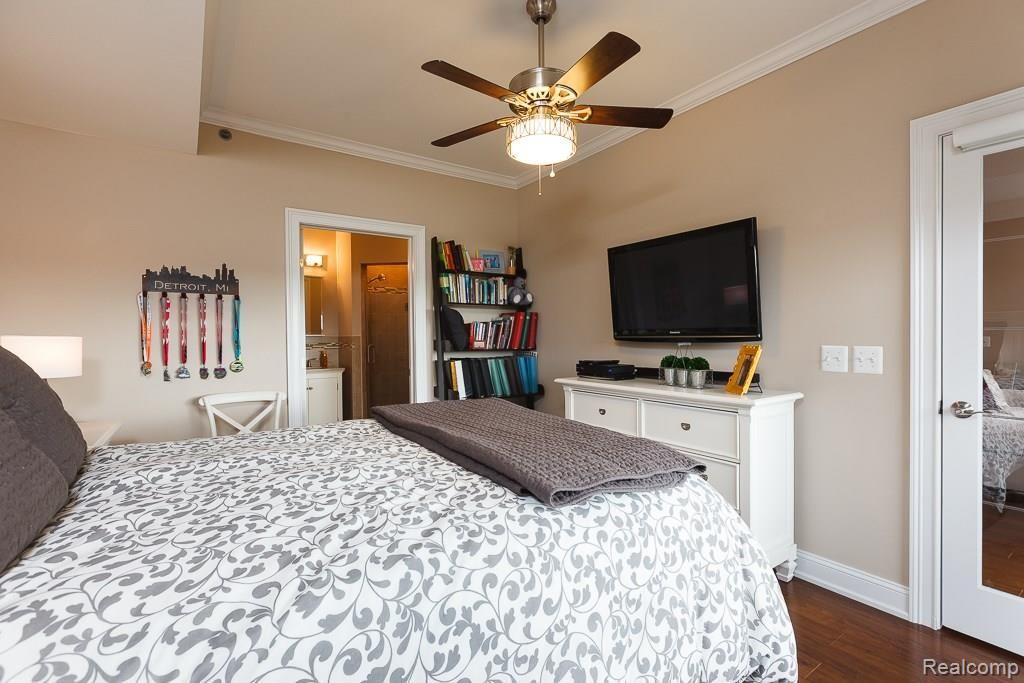 39194 Hayes Road, Unit 34 Clinton Township, MI 48038 - Photo 14 of 23 39194-Hayes-Road-014.jpg