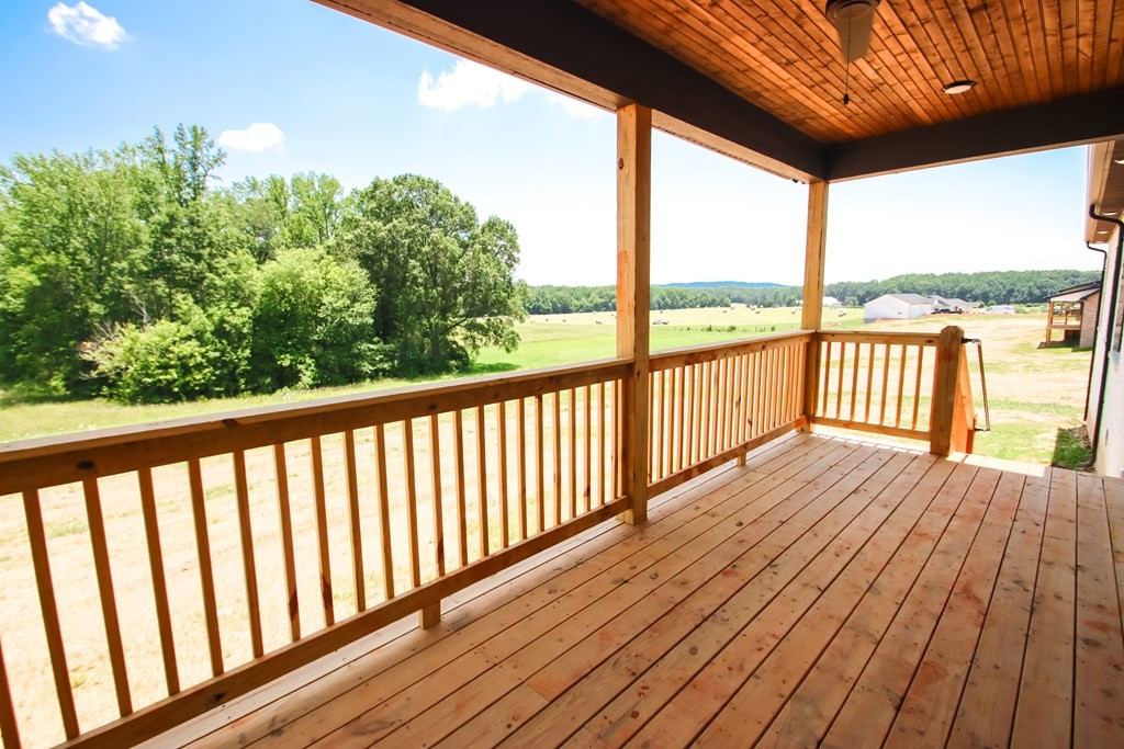 14165 Old Kentucky Road Walling, TN 38587 - Photo 21 of 23 Gallery Image 21