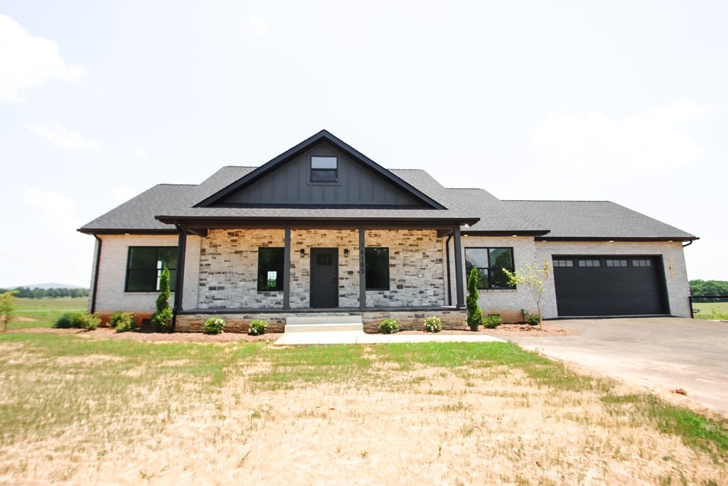 14165 Old Kentucky Road Walling, TN 38587 - Photo 3 of 23 Gallery Image 3