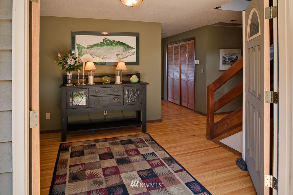 606 Clark Road Bellingham, WA 98225 - Photo 2 of 15