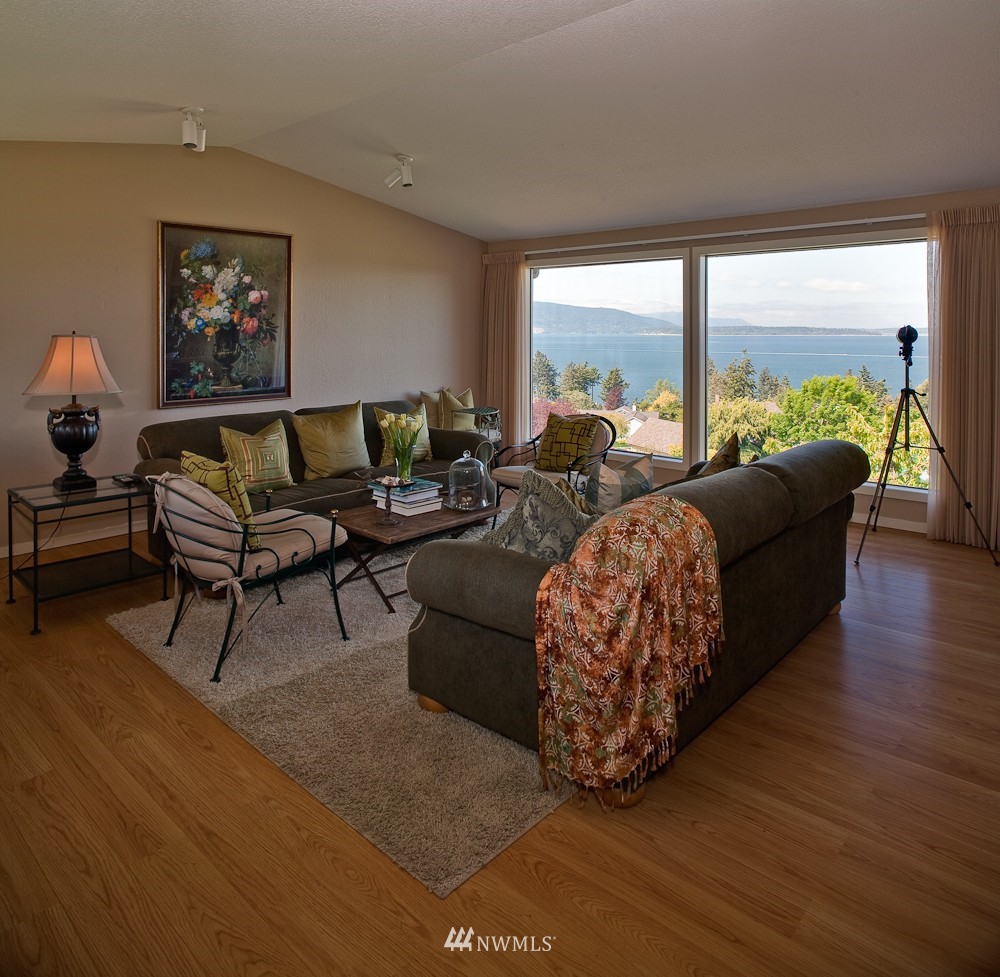 606 Clark Road Bellingham, WA 98225 - Photo 3 of 15