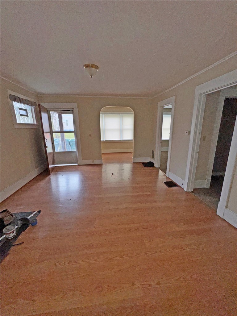 22 Vose Street Rochester, NY 14605 - Photo 2 of 19