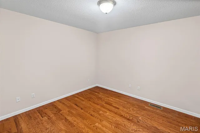 $220,000 | 18 Crabapple Lane, Glen Carbon, IL 62034