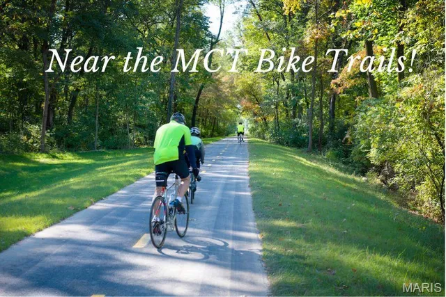 $220,000 | 18 Crabapple Lane, Glen Carbon, IL 62034