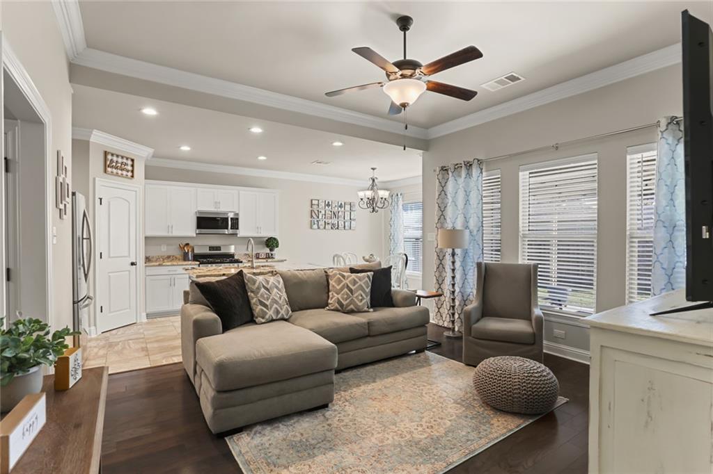 621 High Ridge Loop Slidell, LA 70458 - Photo 3 of 14