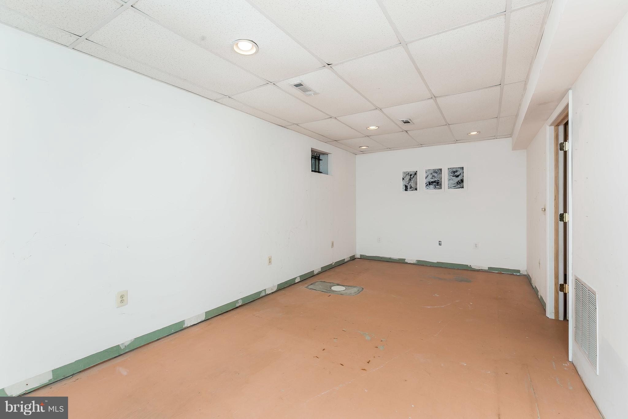 4300 Roland Springs Drive Baltimore, MD 21210 - Photo 26 of 30 Interior (General)