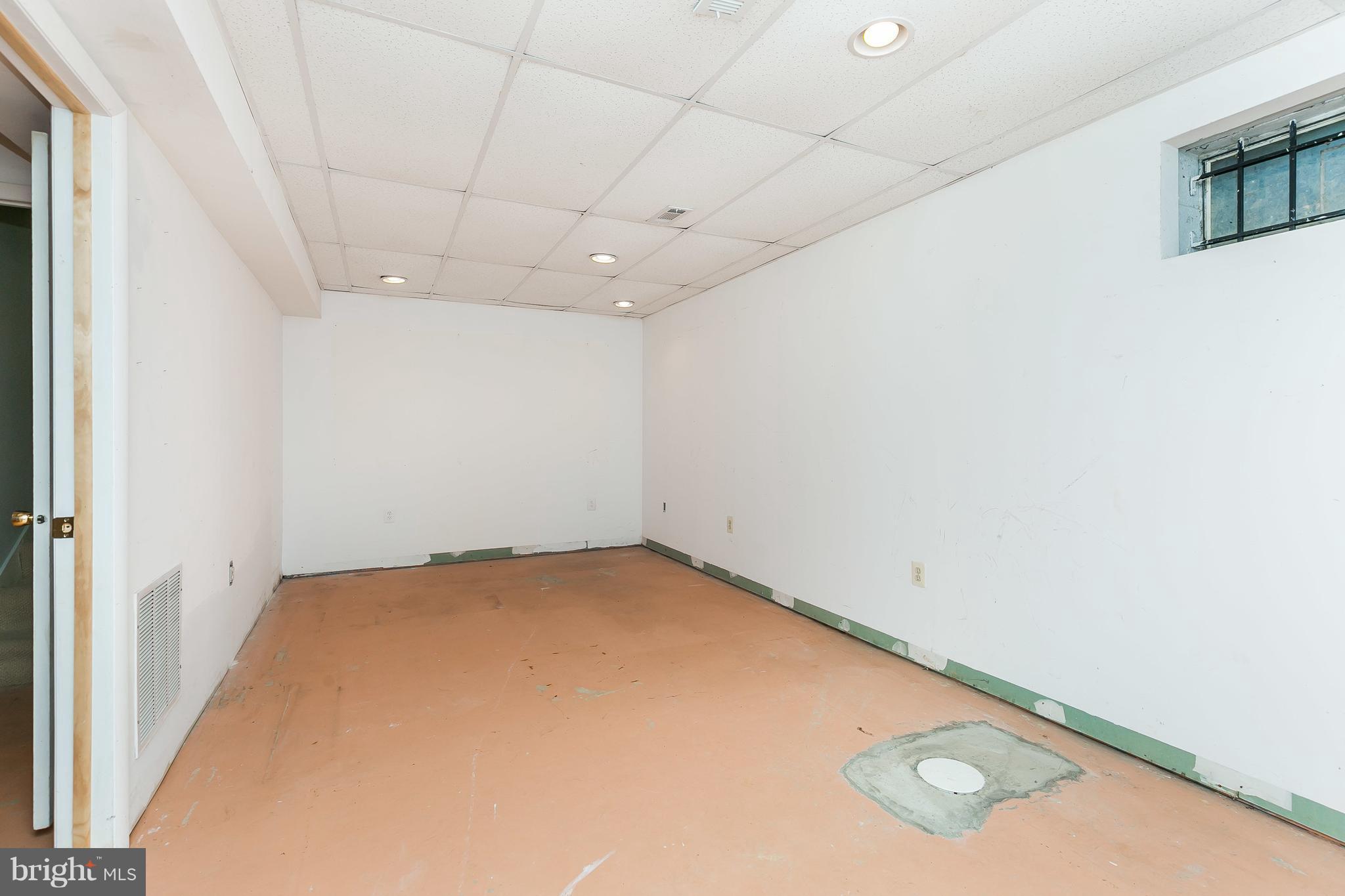 4300 Roland Springs Drive Baltimore, MD 21210 - Photo 28 of 30 Interior (General)