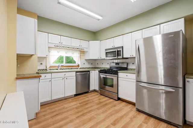 $314,900 | 245 Scenic Drive, Hagaman, NY 12086