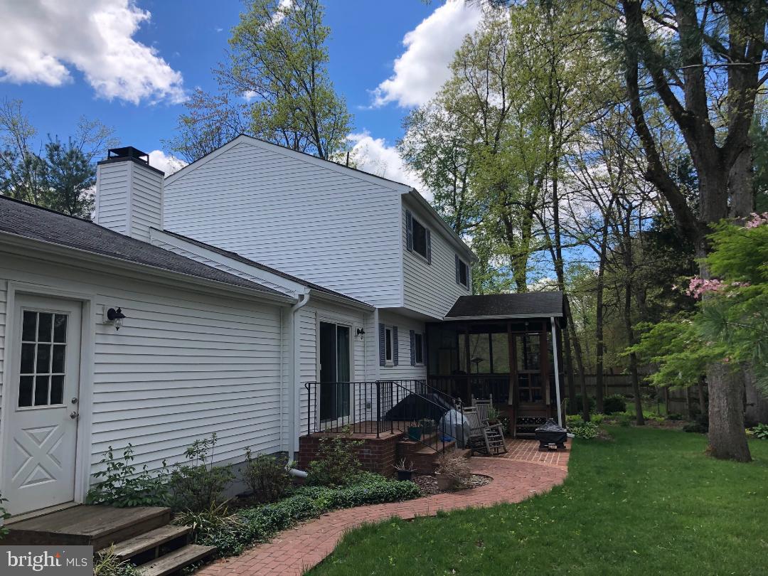 2400 Ivywood Road Reston, VA 20191 - Photo 2 of 6 Rear Brick Walkway & Patio