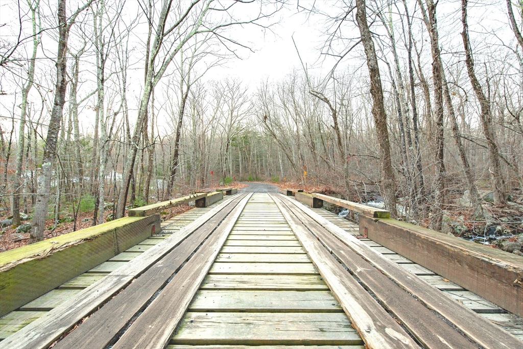 34 R Tucker Lane Sutton, MA 01590 - Photo 11 of 12