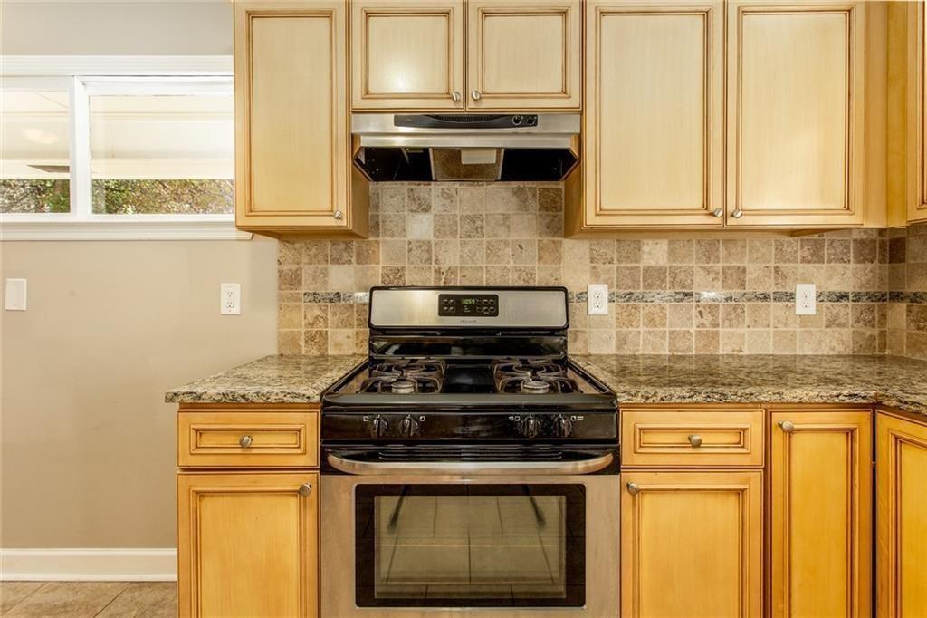 2720 Stonecreek Road Smyrna, GA 30080 - Photo 12 of 35
