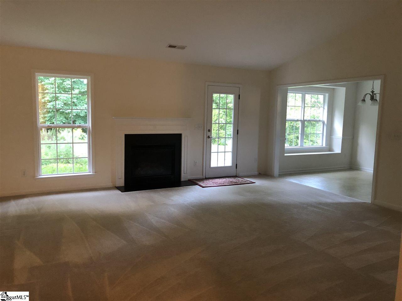 128 Fledgling Way Easley, SC 29642 - Photo 2 of 13 Gallery Image 2