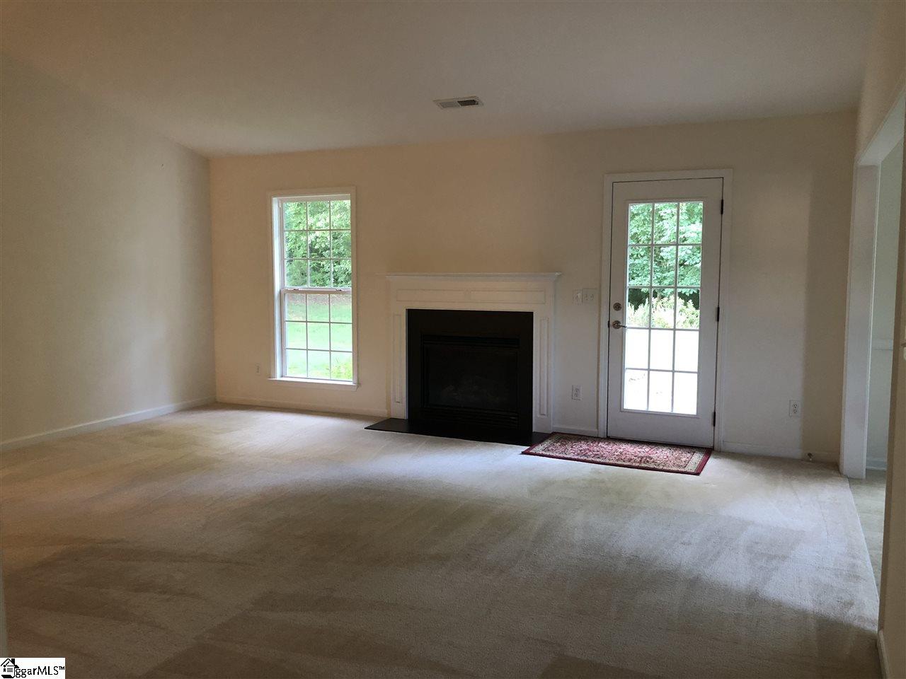 128 Fledgling Way Easley, SC 29642 - Photo 3 of 13 Gallery Image 3