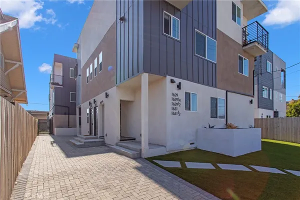 $3,895 | 1631 South New Hampshire Avenue, Unit A, Los Angeles, CA 90006