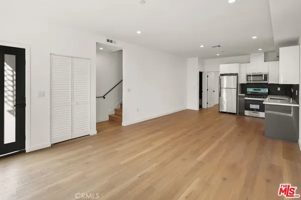 $3,895 | 1631 South New Hampshire Avenue, Unit A, Los Angeles, CA 90006