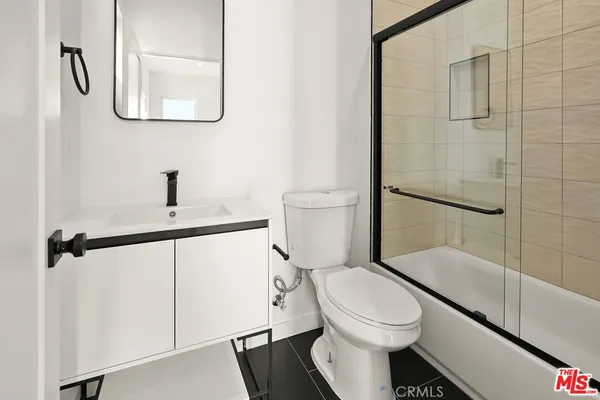 $3,895 | 1631 South New Hampshire Avenue, Unit A, Los Angeles, CA 90006