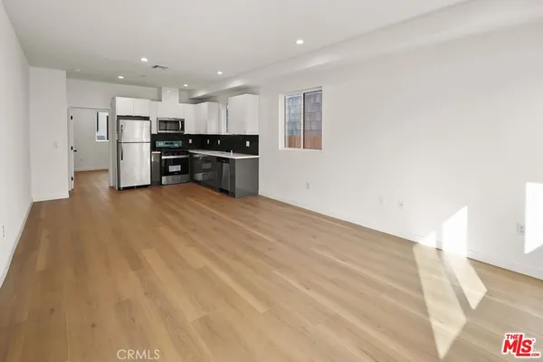 $3,895 | 1631 South New Hampshire Avenue, Unit A, Los Angeles, CA 90006