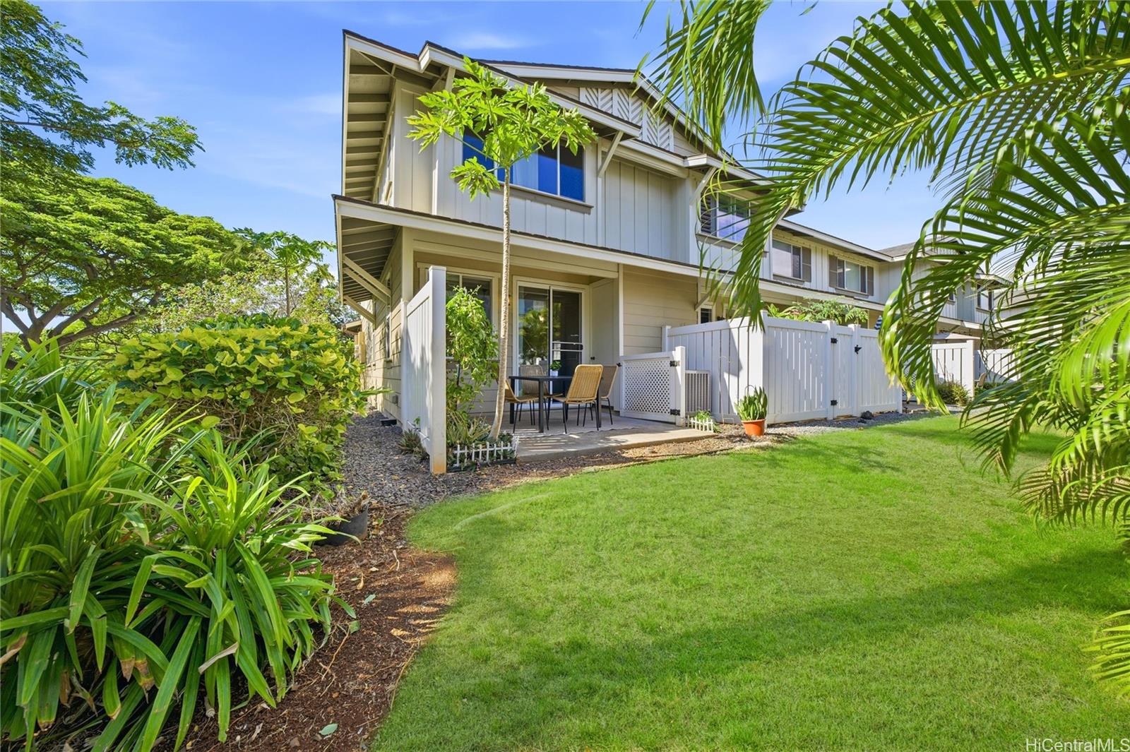 92-1532 Ali'inui Drive, Unit 1606 Kapolei, HI 96707 - Photo 1 of 25 Private corner-end unit at Hillside Villas