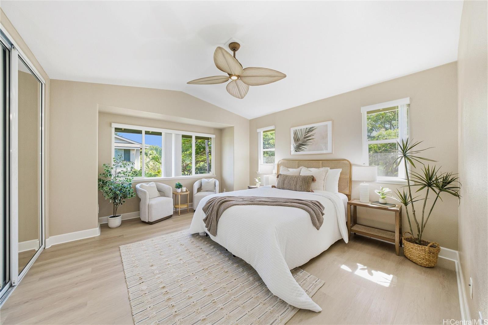 92-1532 Ali'inui Drive, Unit 1606 Kapolei, HI 96707 - Photo 12 of 25 Spacious primary suite