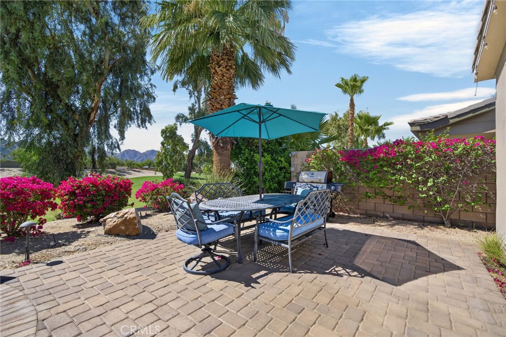 81074 Barrel Cactus Road La Quinta, CA 92253 - Photo 45 of 71 ELECTRIC AWNINGS