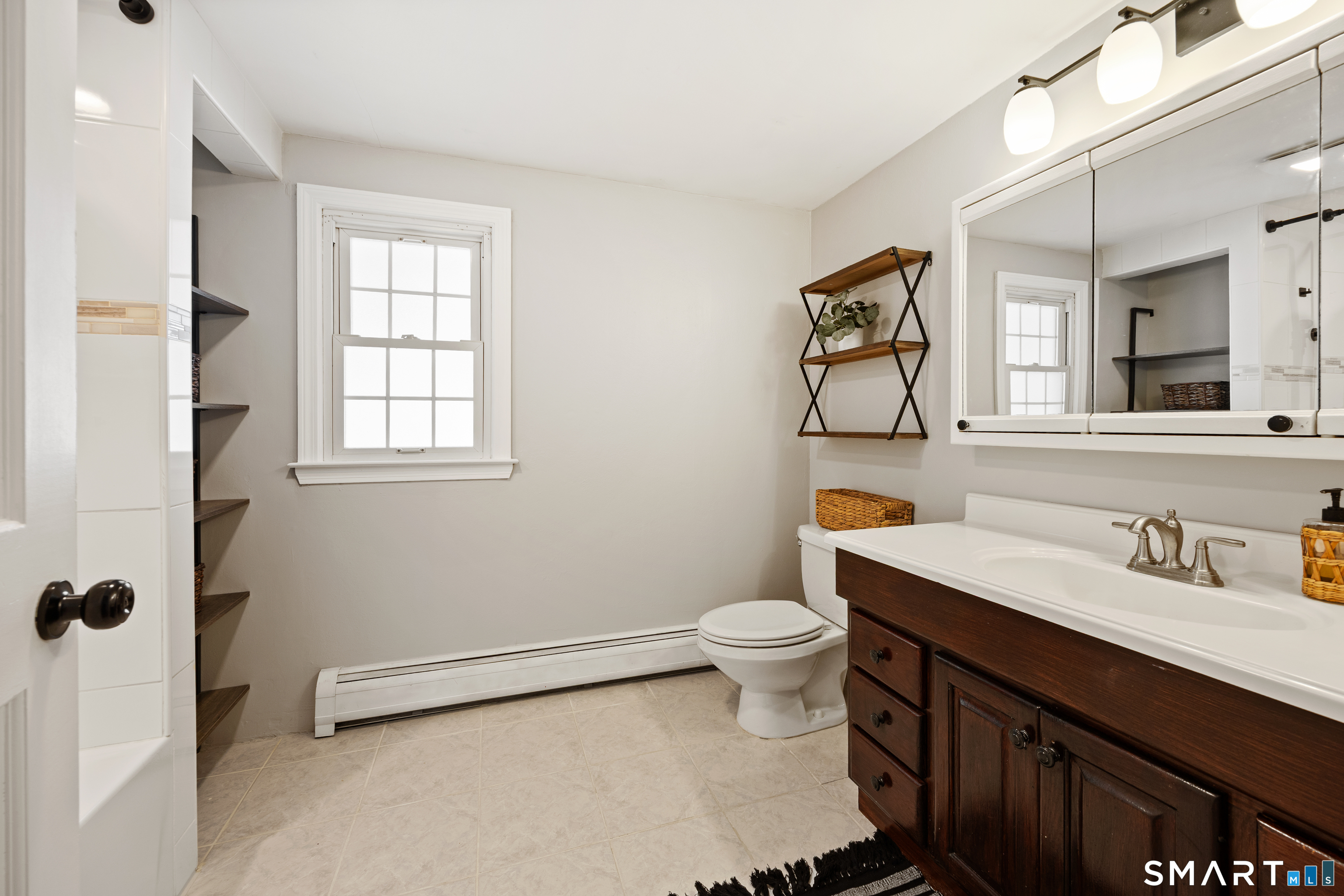 237 Warner Road East Haven, CT 06473 - Photo 14 of 40